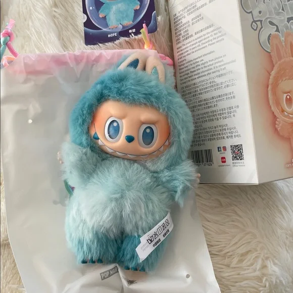💯POPMART labubu Hope - Picture 2 of 10